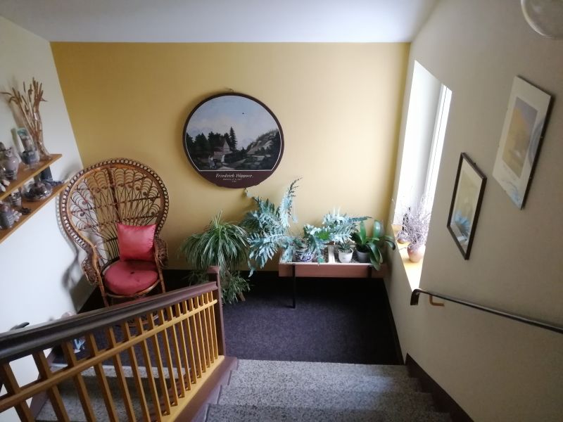 Chemnitz Ferienwohnung Naturblick<br>Karla Rößler: Ansicht 4: geräumiger Hausflur